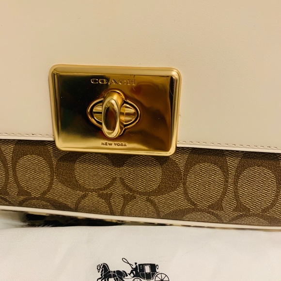 Coach shoulder bag - Picture 3 of 7